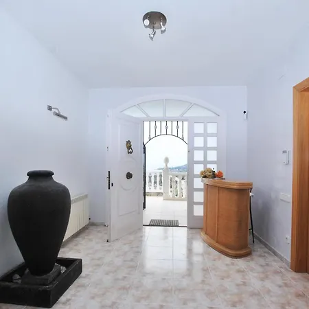 Sunny House *