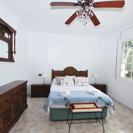 Apartment Sunny House *