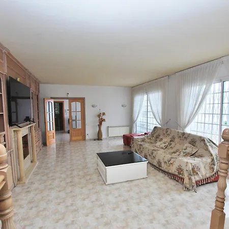 Sunny House Apartment *